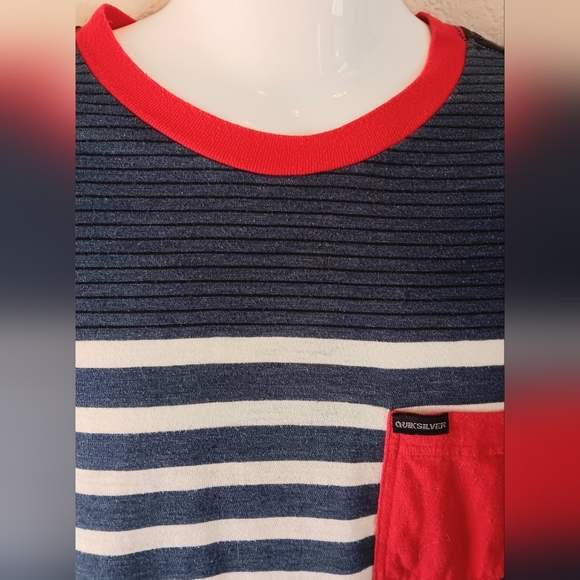 QUICKSILVER Striped Ringer Pocket Tee T-shirt L Black Red Skater Surfer Beach - Picture 3 of 8